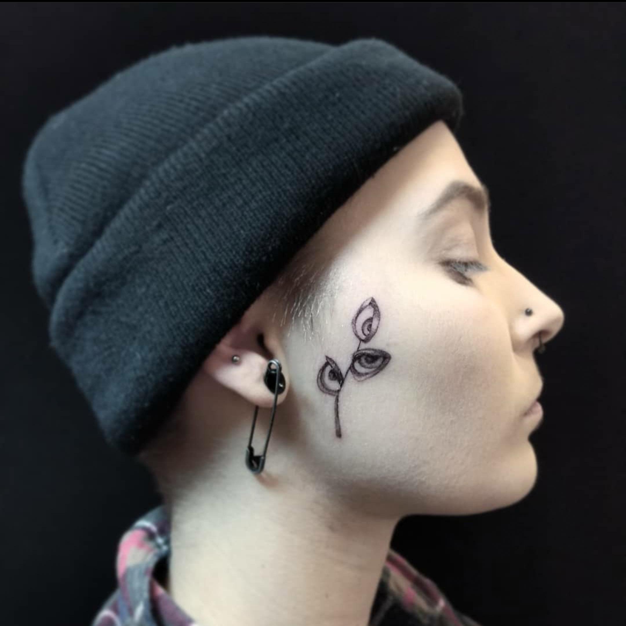 Inksearch tattoo Ally Alien