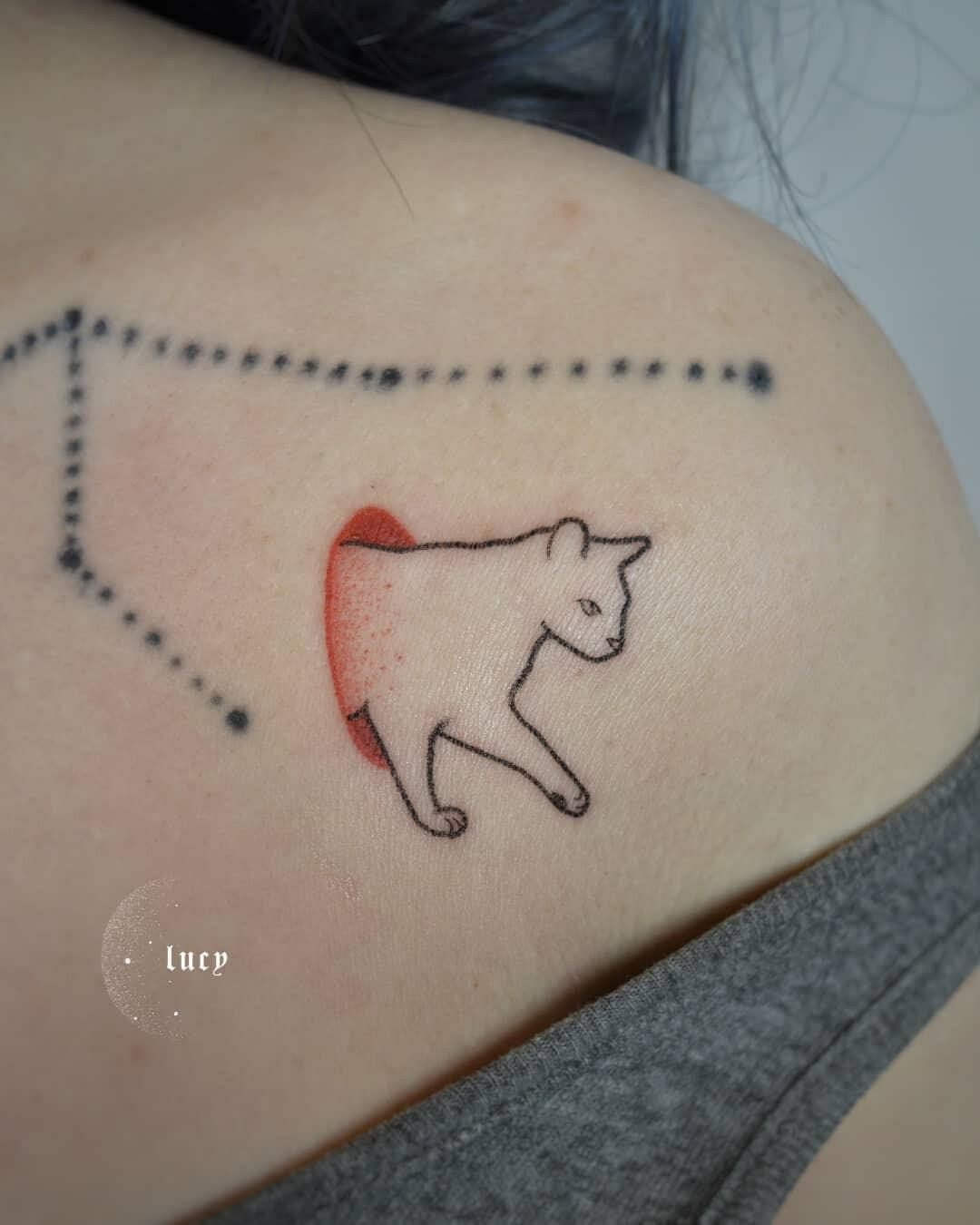 Inksearch tattoo Lucy_handpoke