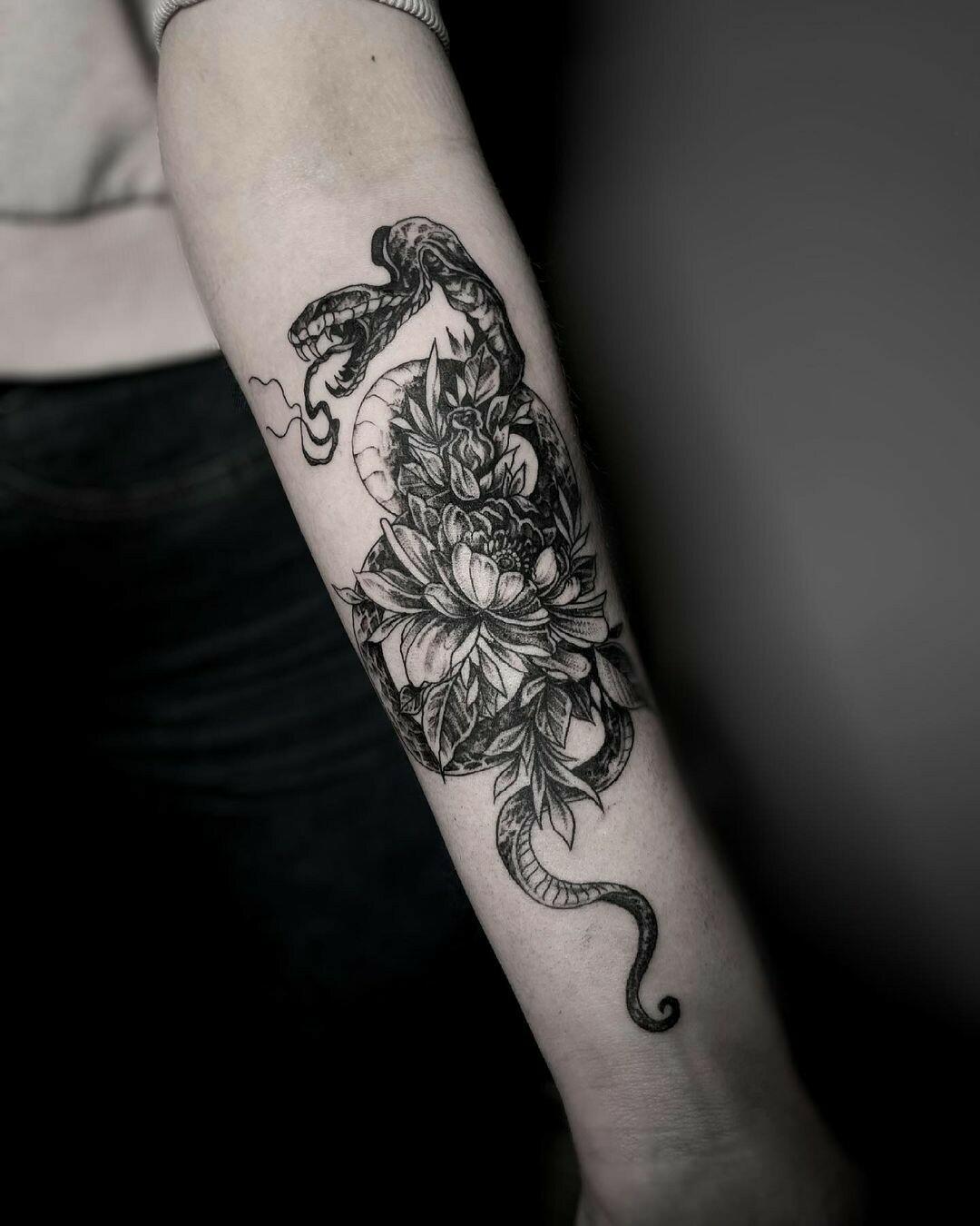 Inksearch tattoo Eterneco INK - Eliza Wiktorowicz