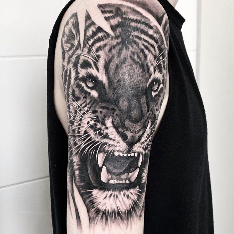 Inksearch tattoo Miriama