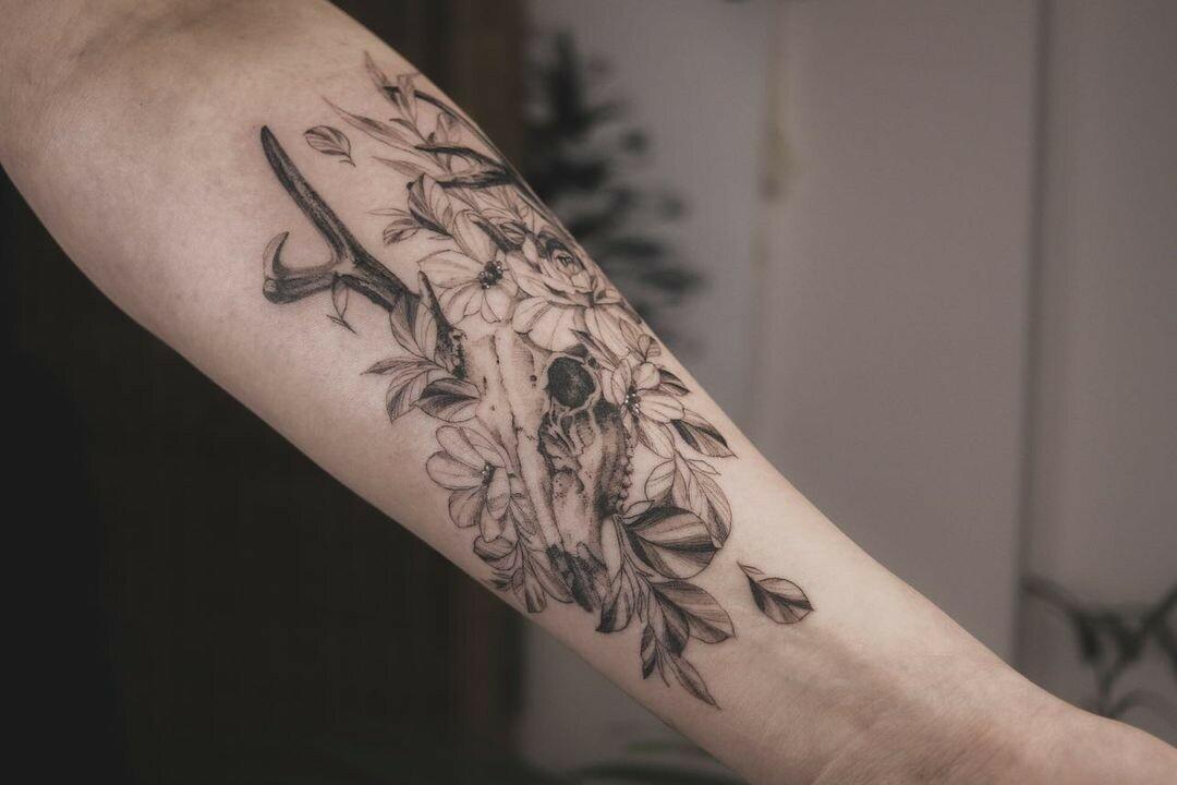 Inksearch tattoo Joasia Luna