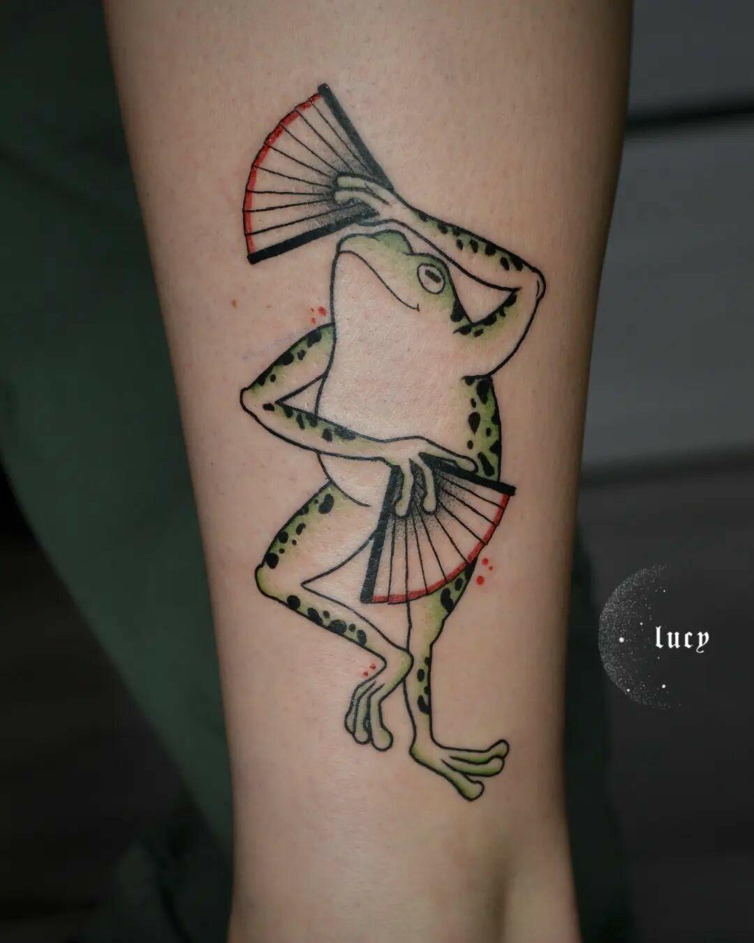 Inksearch tattoo Lucy_handpoke