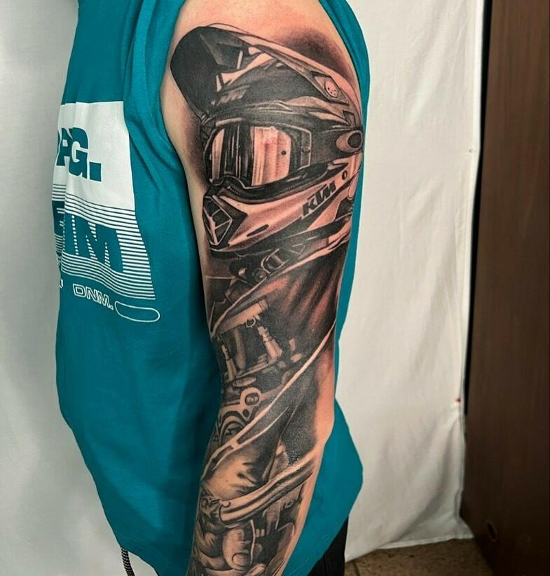 Inksearch tattoo Nautilus Tattoo Studio