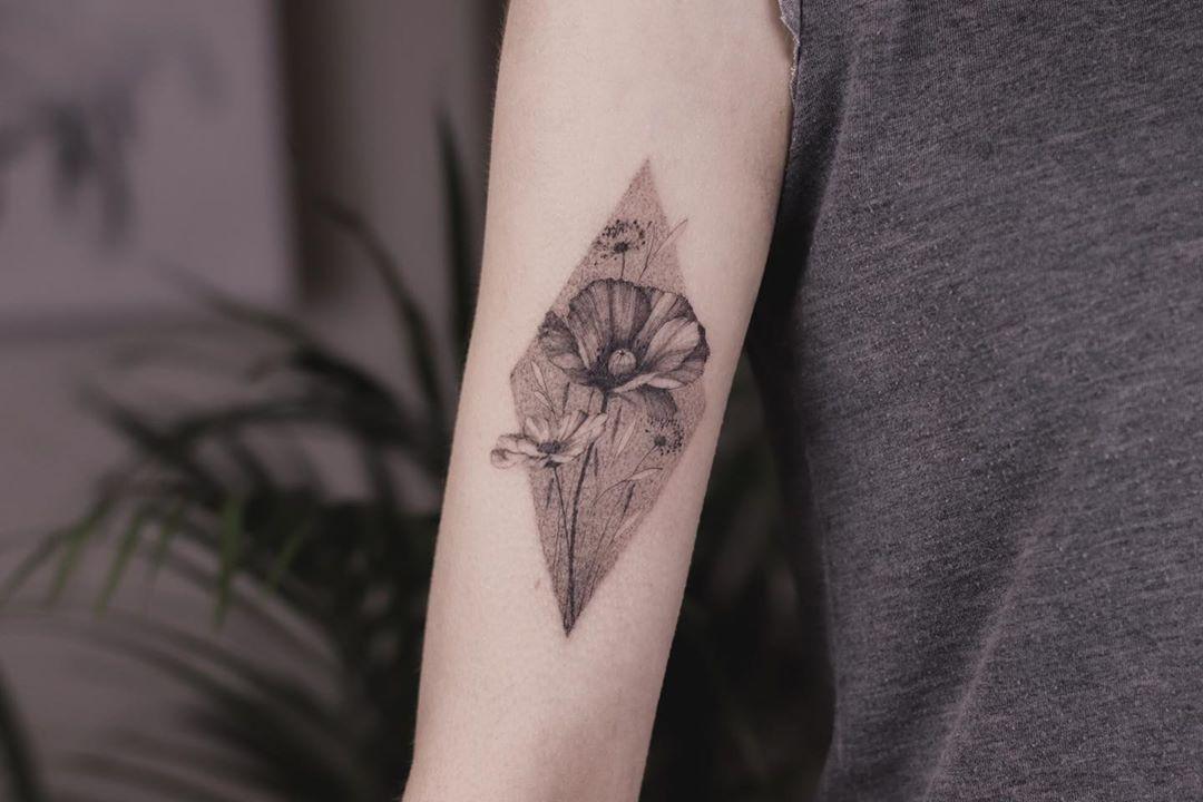 Inksearch tattoo Joasia Luna