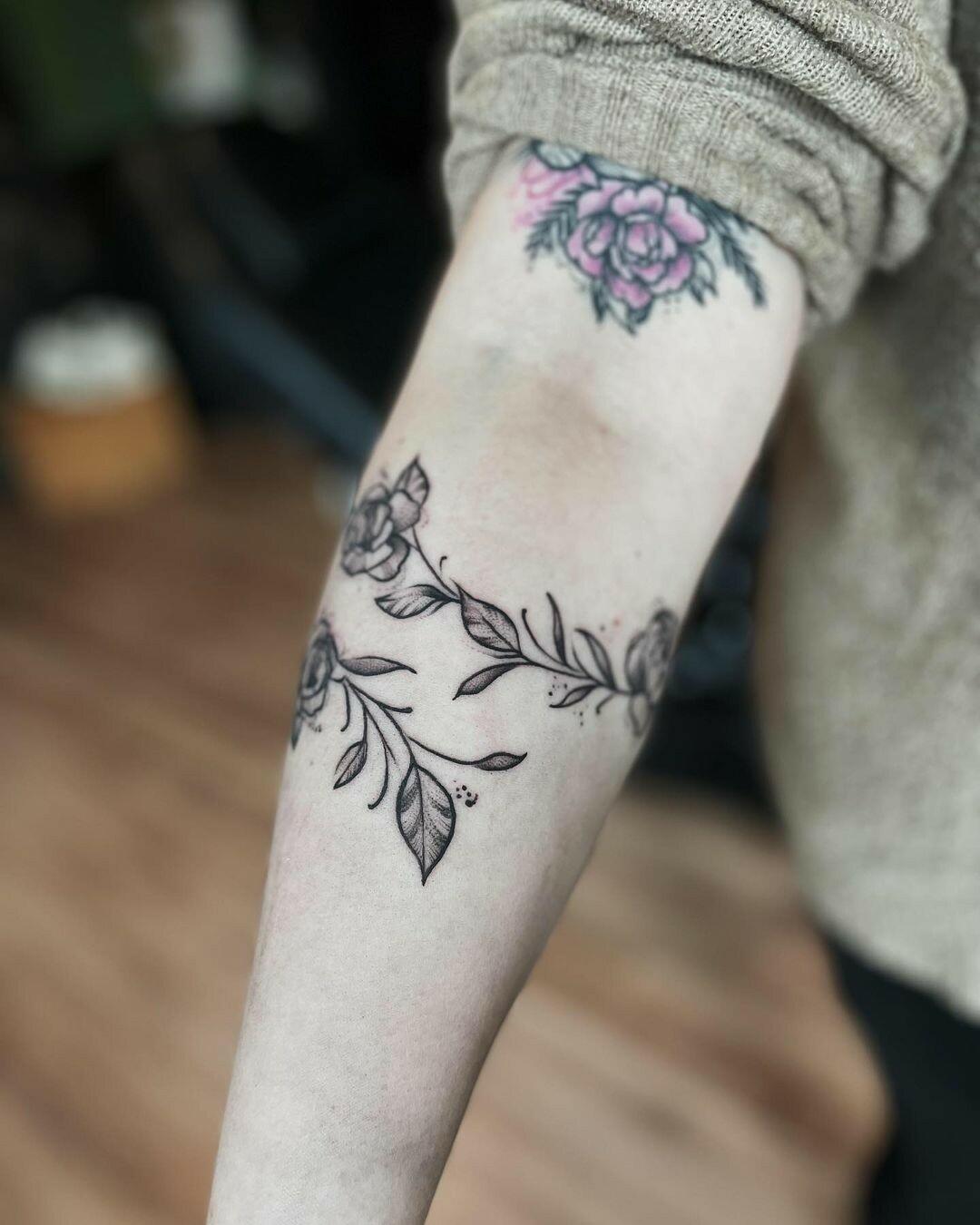 Inksearch tattoo Kuharska