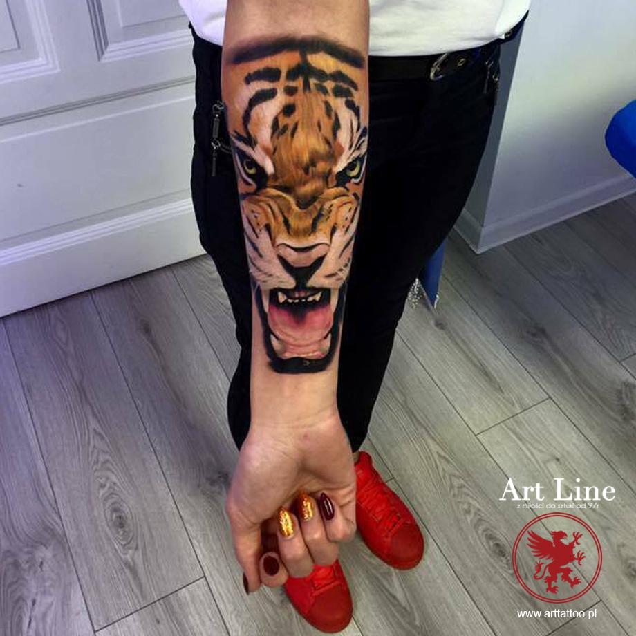 Inksearch tattoo Bartecki Tattoo