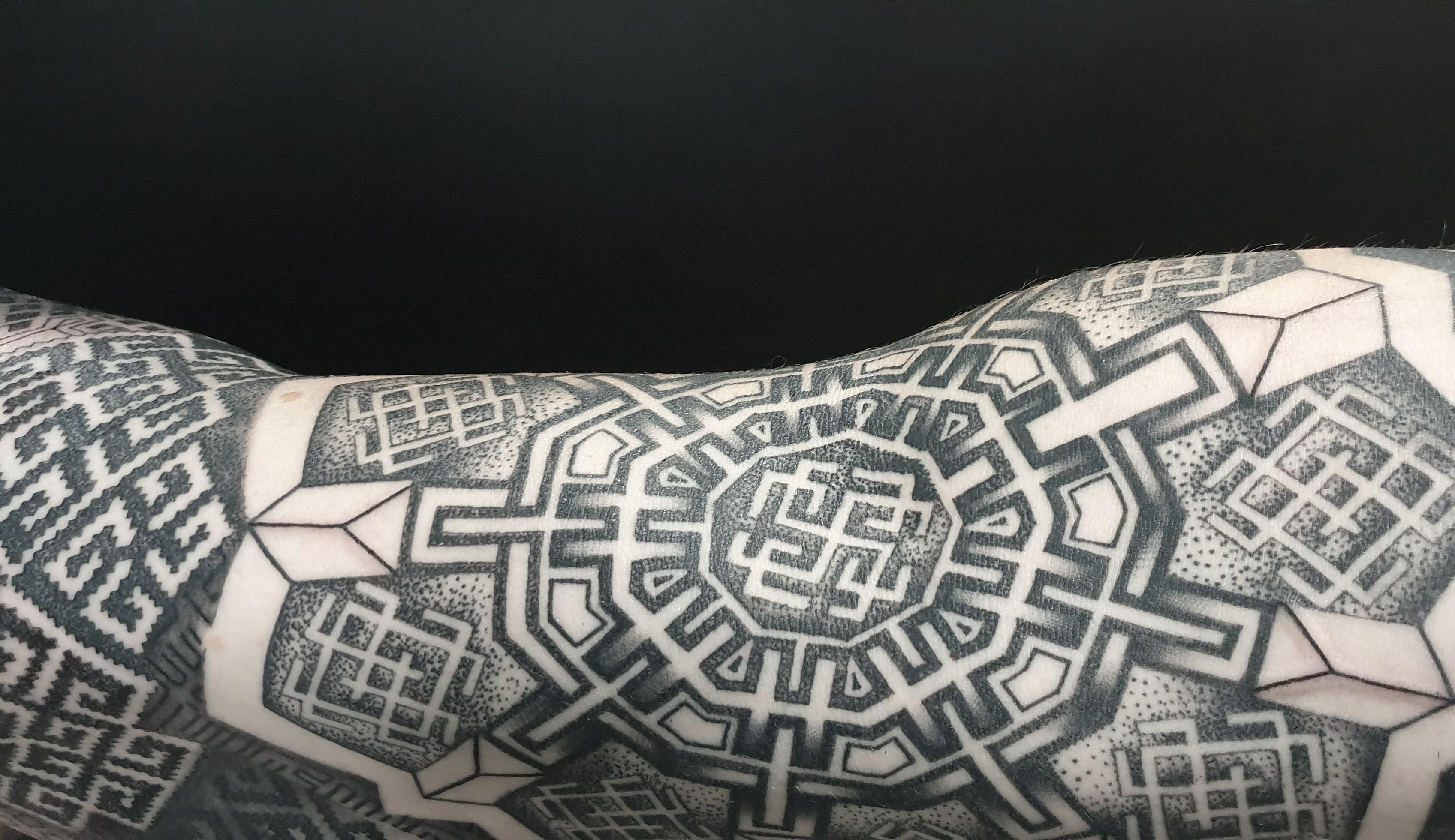 Inksearch tattoo Karolina Deres