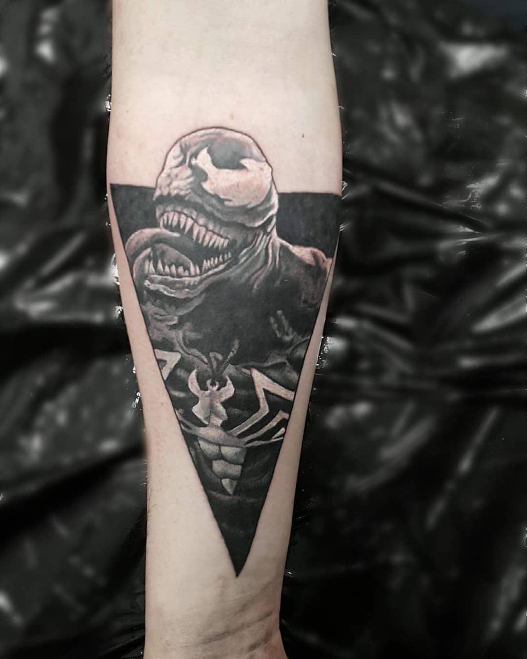 Inksearch tattoo Kama Żurakowska