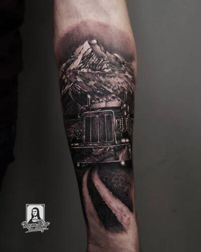 Wojtek inksearch tattoo