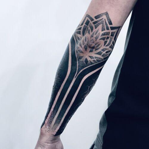 Geometric Johny inksearch tattoo