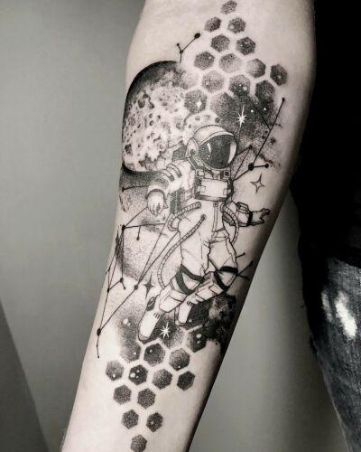 Luneoire inksearch tattoo