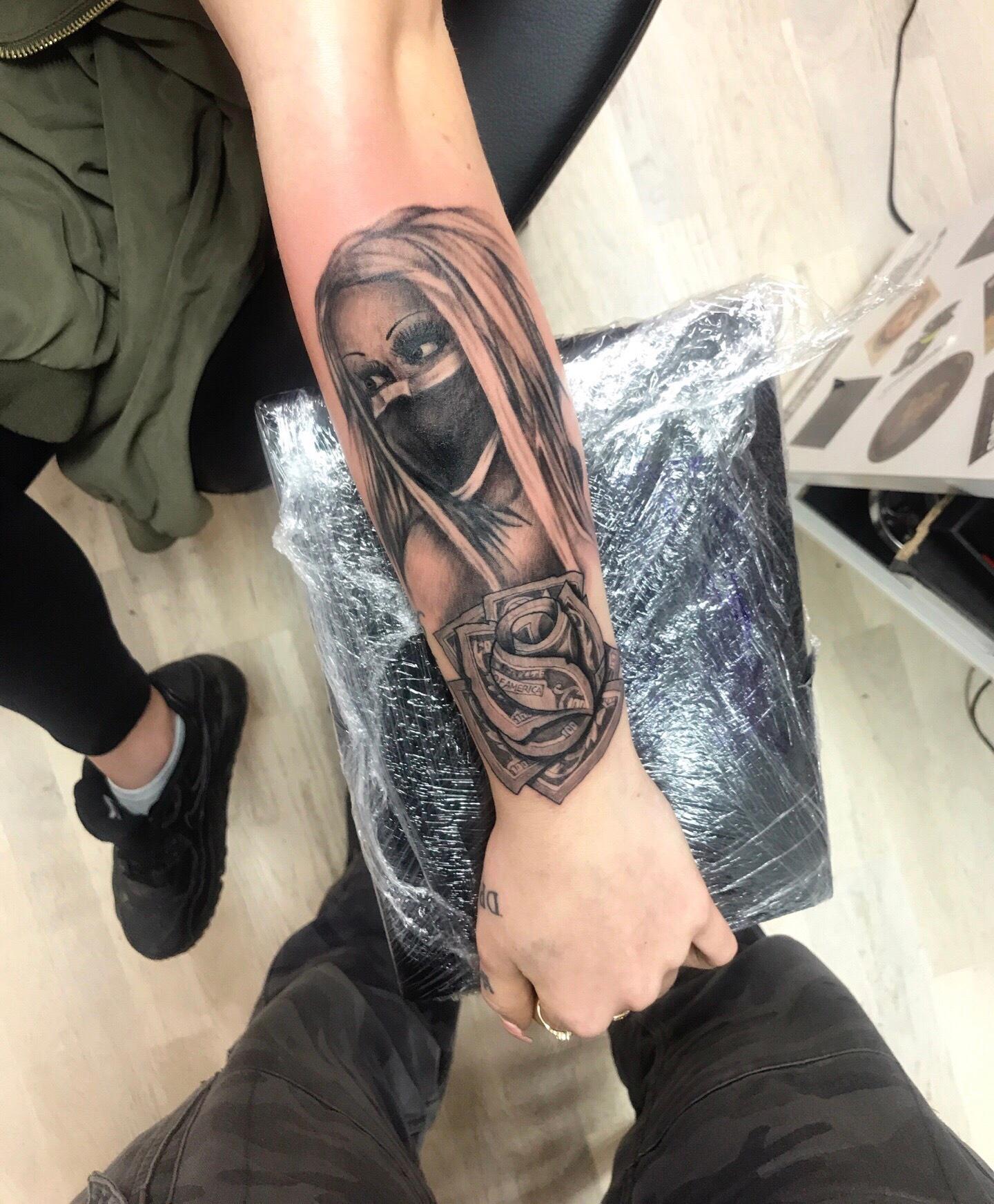 Inksearch tattoo Mariusz - Komodo Tattoo