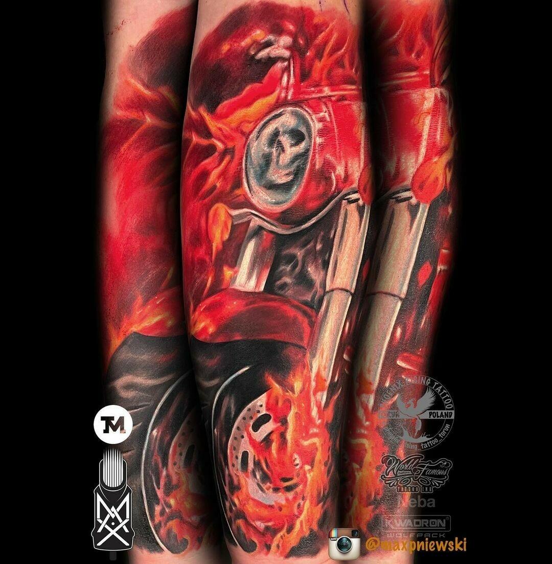 Inksearch tattoo Max Pniewski