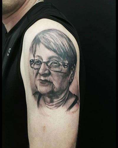 Kama Żurakowska inksearch tattoo